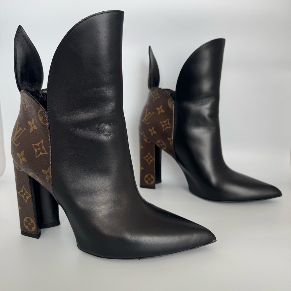 Louis Vuitton Rodeo Queen  Ankle Boots (Size 41)